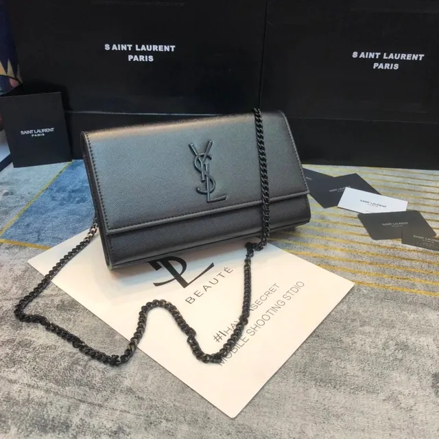 Saint Laurent Lou Lou Monogram Chain