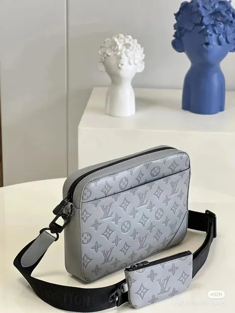 Louis Vuitton On The Go Monogram Eclipse