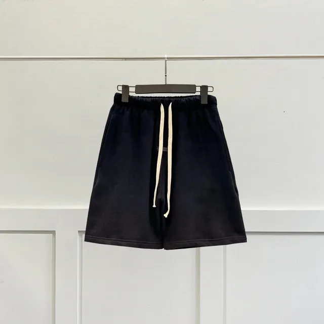 Fear of God Essentials Shorts Classic Fit