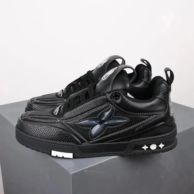 Louis Vuitton LV Trainer Monogram Flower