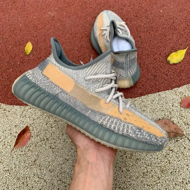 Yeezy 350 V2 Zebra