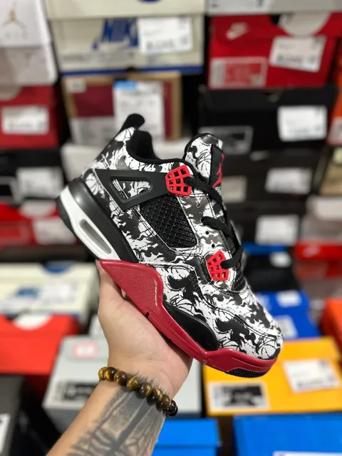 Air Jordan 4 Bred Floral