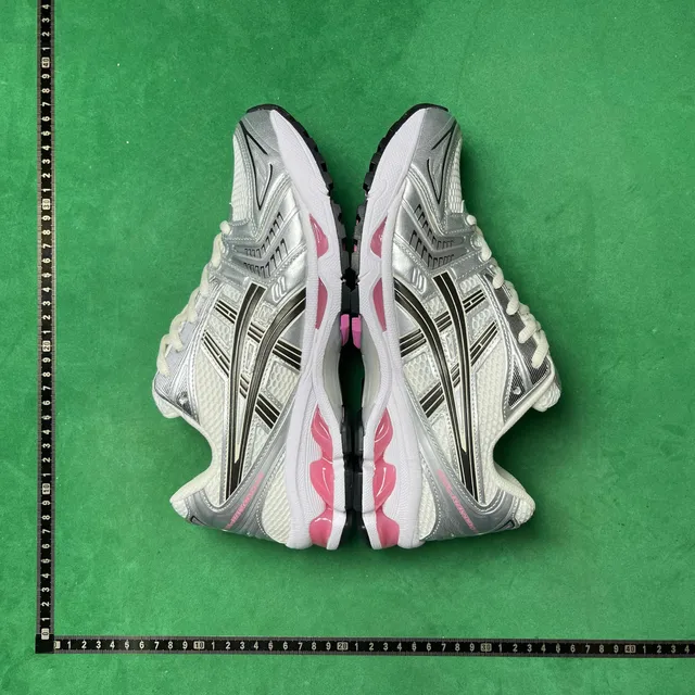 Asics Gel-Kayano 14 Silver Pink