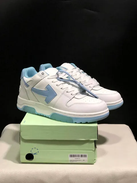 Off-White Arrow Sneaker