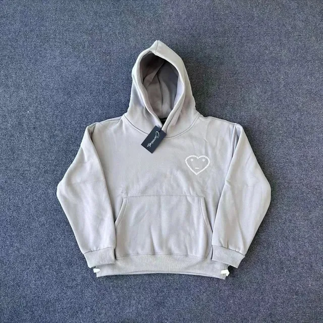 Carsicko Heart Hoodie Embroidered Heart