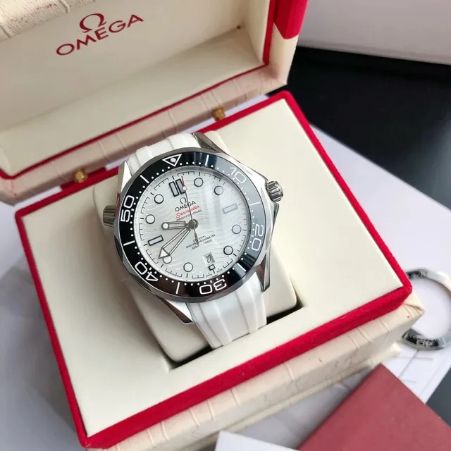 Omega Seamaster Professional White Dial with Black Bezel