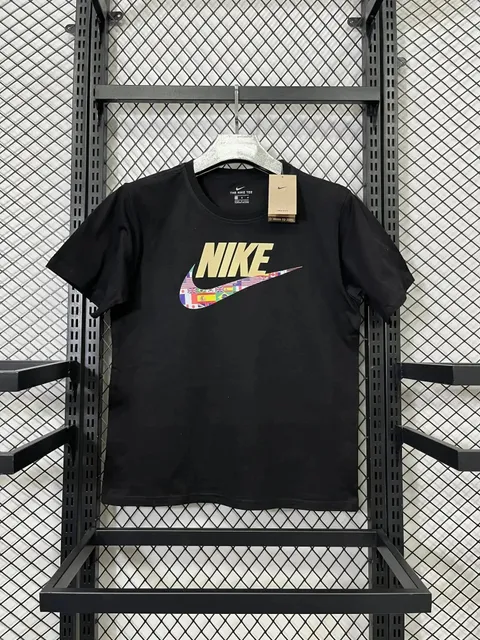 Nike Tee World Flag Swoosh