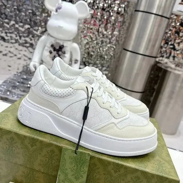 Gucci Trainer White and Beige