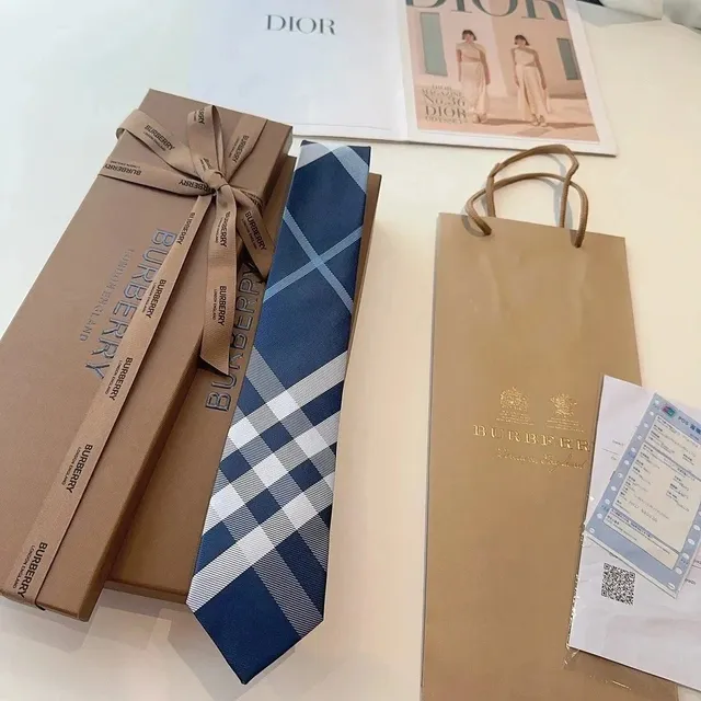 Burberry Check Silk Tie Classic Navy Check