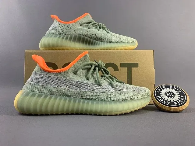 Yeezy Boost 350 V2 Zebra