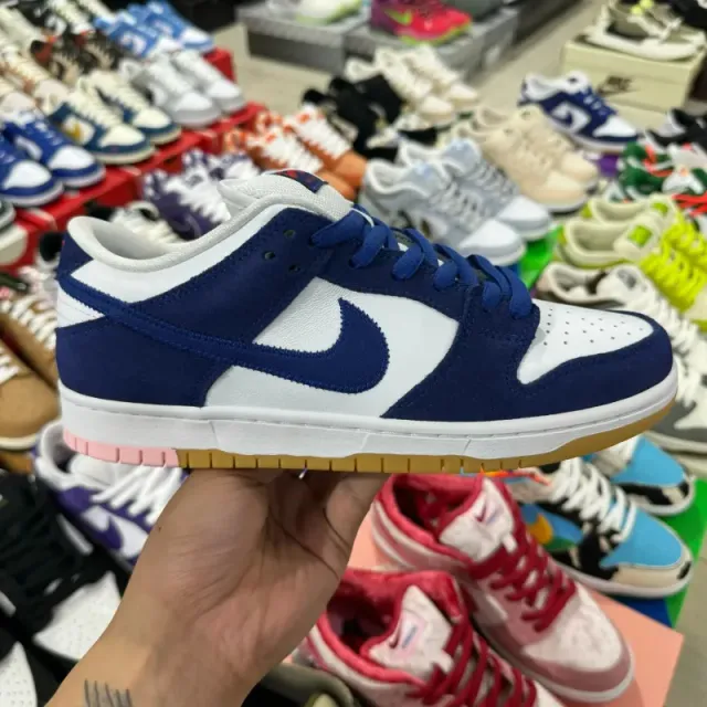 复古白蓝