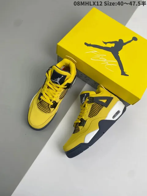 Air Jordan 4 Thunder