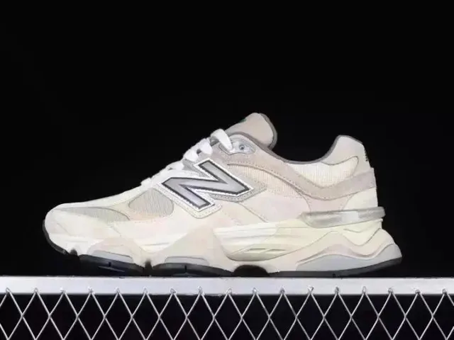 New Balance 2002R Cloud White