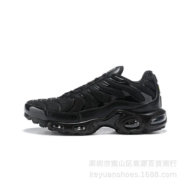Nike Air Max Plus Triple Black
