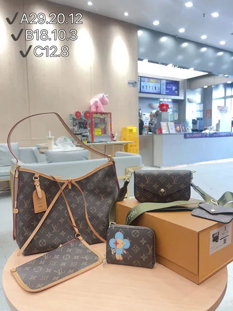 Multiple Louis Vuitton Bags Monogram Canvas Set