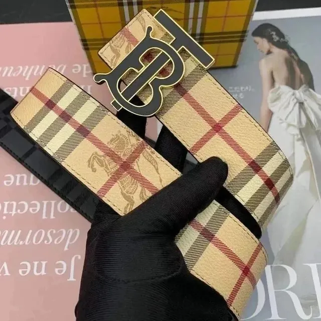 Burberry Logo Buckle Belt Classic Check