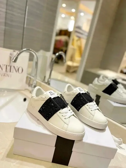 Valentino Rockstud Untitled White with Black Stud Strap