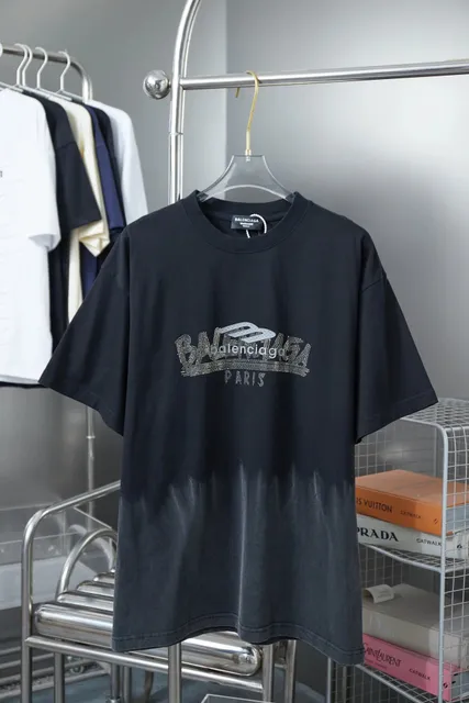 Ba*lenciaga