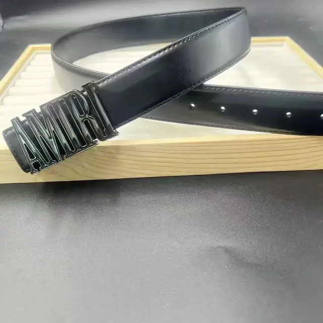 平纹字母黑边