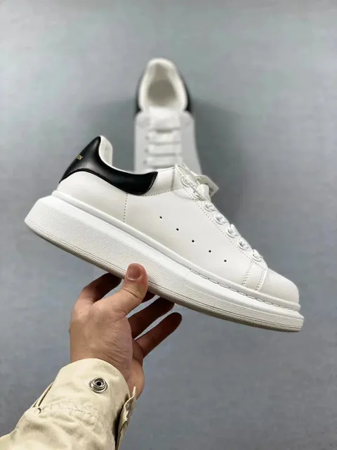 Alexander McQueen Oversized Sneaker White Black