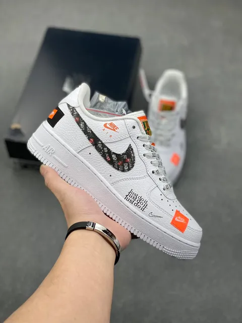 Nike Air Force 1 Low Off-White