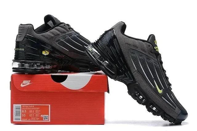 Nike Air Max Plus Black Volt