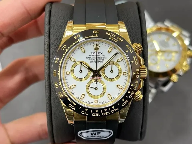 Rolex Oyster Perpetual Cosmograph Daytona Panda Dial
