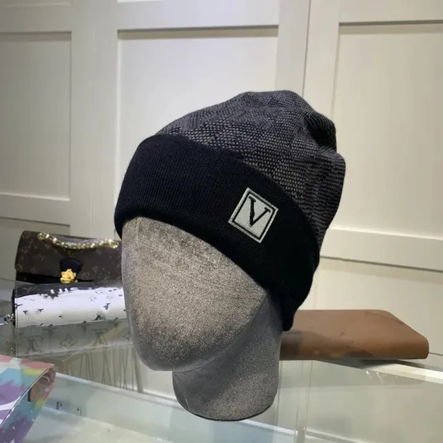 Versace Beanie V Logo