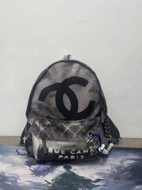 黑灰