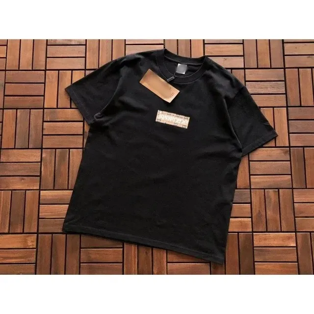 Burberry T-Shirt Check Logo Patch