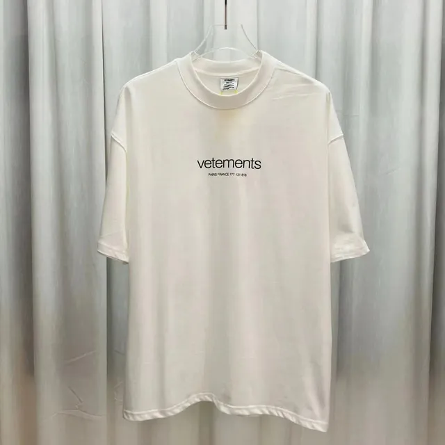 Vetements Logo Tee Paris France Print