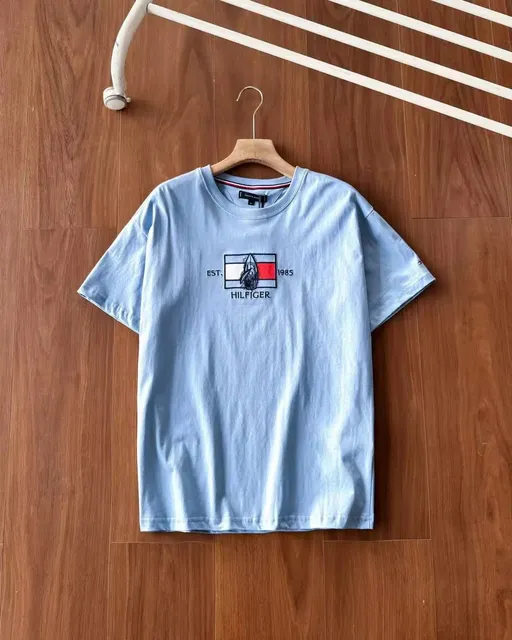 Tommy Hilfiger Graphic T-Shirt Flag Logo