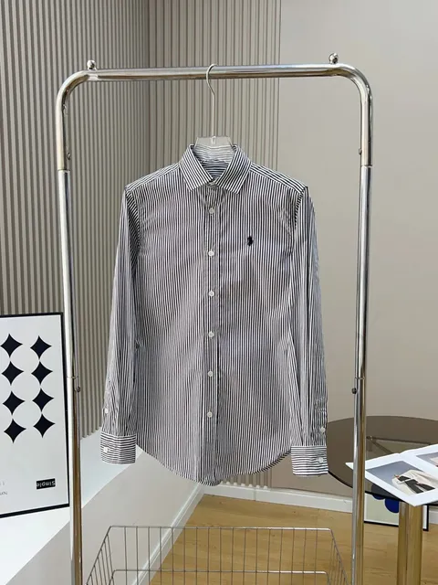 条纹灰色