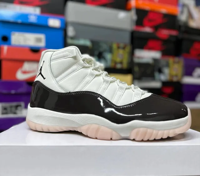 Air Jordan 11 Concord White/Black