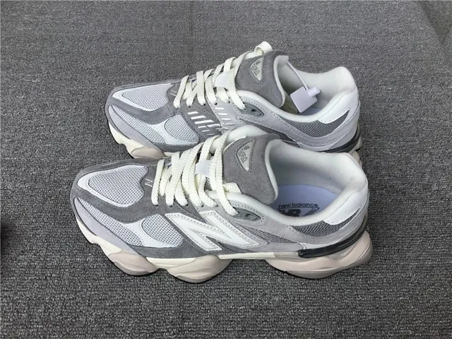 New Balance 2002R Grey White