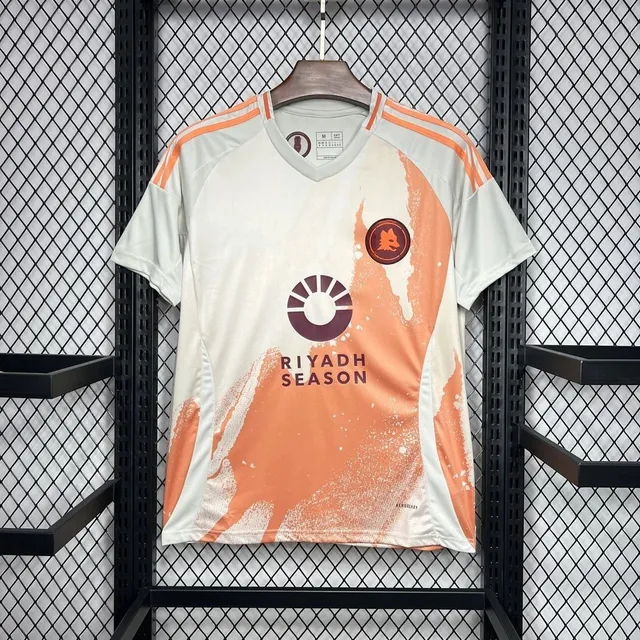 2425 Roma Away