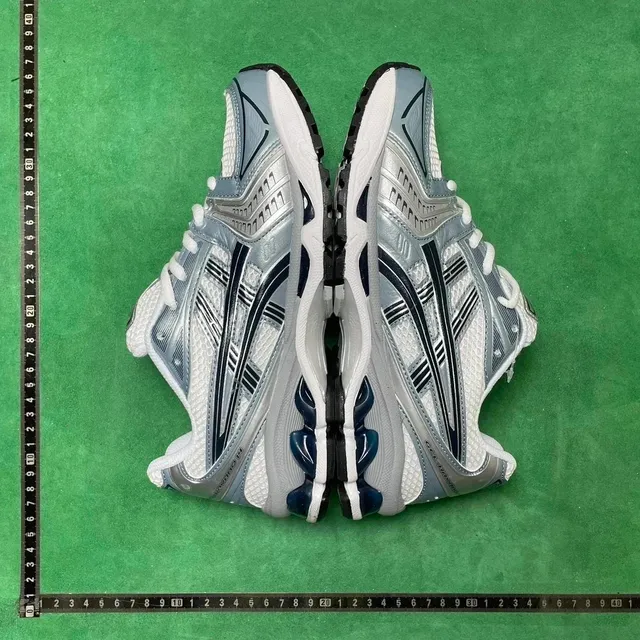 9号银白灰1203A537-106