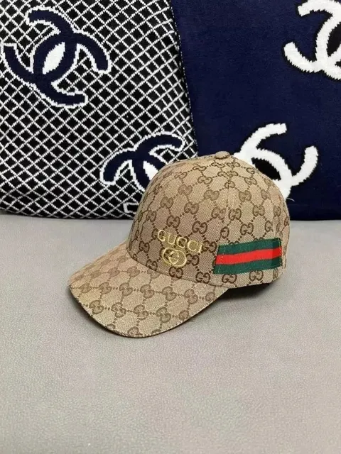 Gucci Baseball Cap GG Supreme