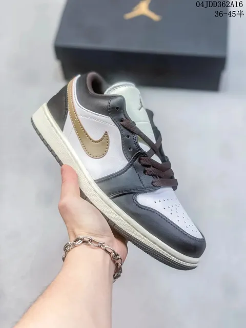 Air Jordan 1 Low Neutral Olive
