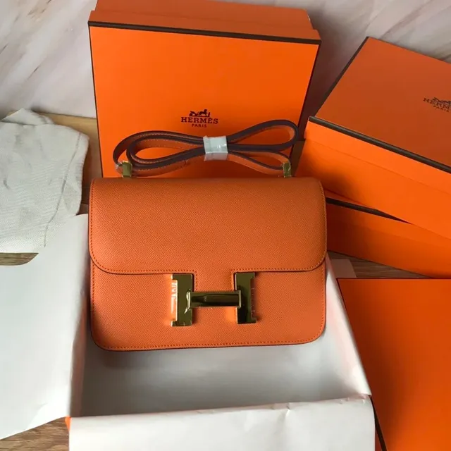 Hermès Constance