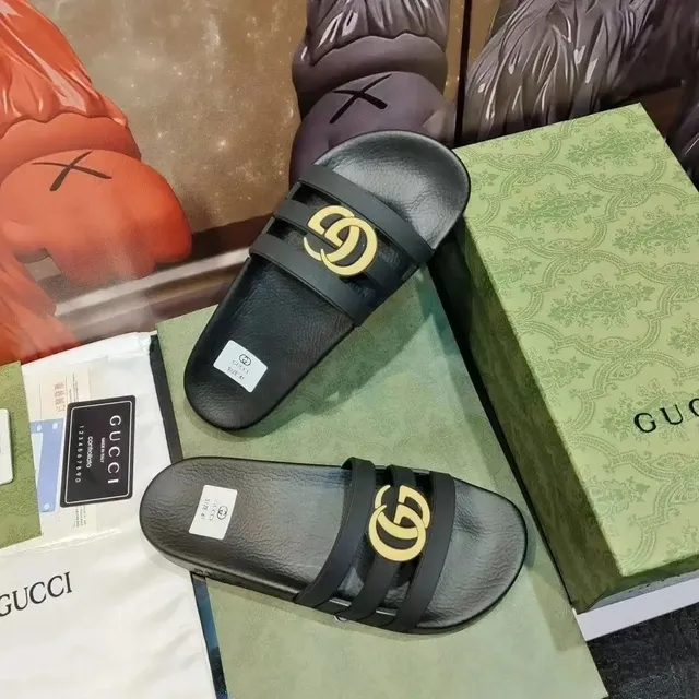 Gucci GG Marmont Slide Black with Gold GG