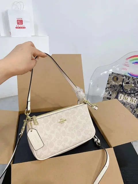 Coach Crossbody Bag Signature Canvas