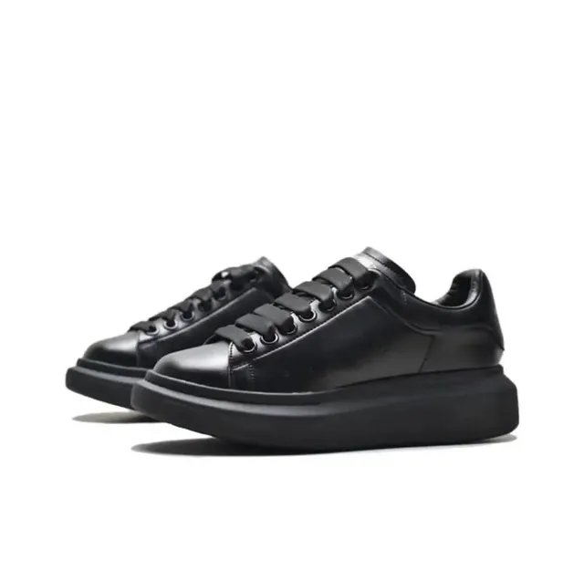 Alexander McQueen Oversized Sneaker Triple Black