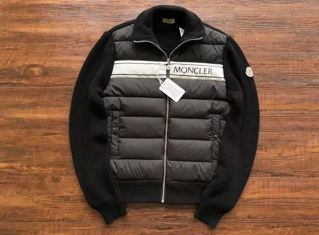 Moncler Knit-Sleeve Puffer Jacket Logo Stripe