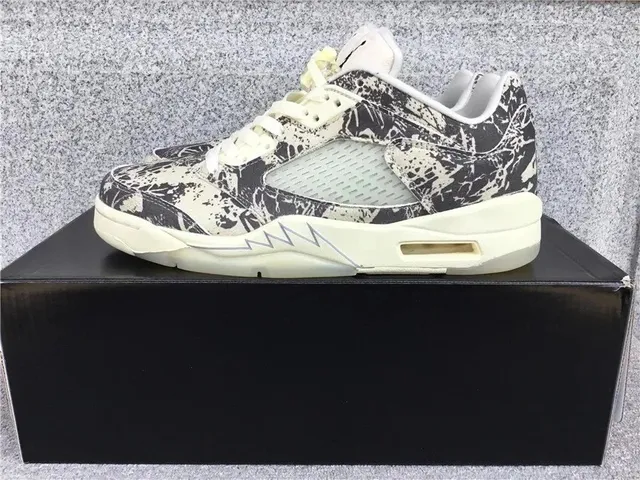 Travis Scott Air Jordan 5