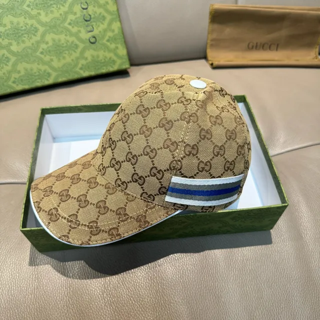 Gucci Baseball Cap GG Supreme