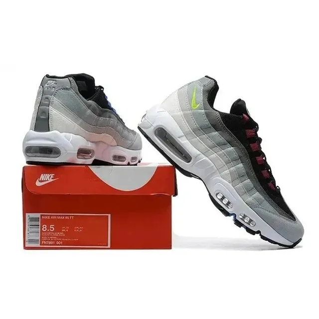 Nike Air Max 95 Triple Grey
