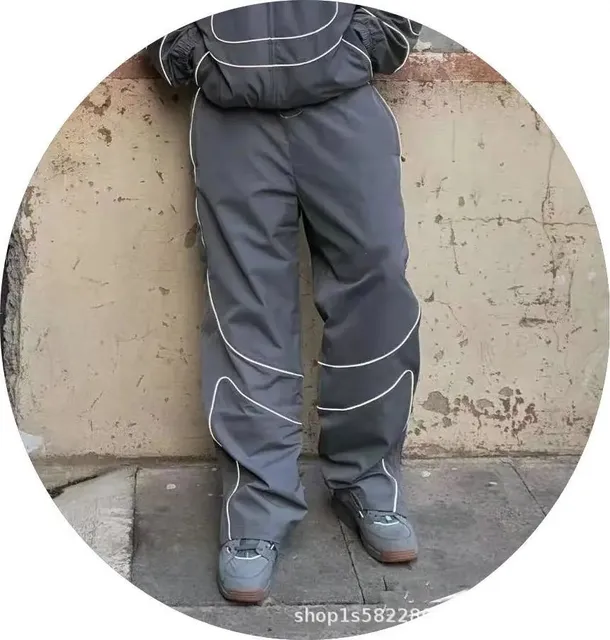 灰色裤子带LGO