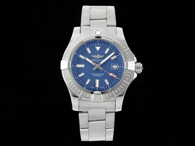 Breitling Chronometer Avenger Blue Dial