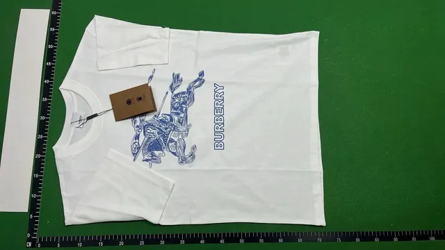 Burberry Graphic T-Shirt Equestrian Knight Print